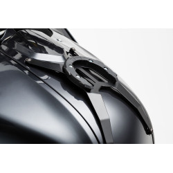 Kit adaptable pour fixation...