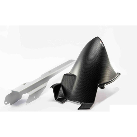 Garde boue arriere PUIG pour Yamaha MT 07 Tracer simili carbone details