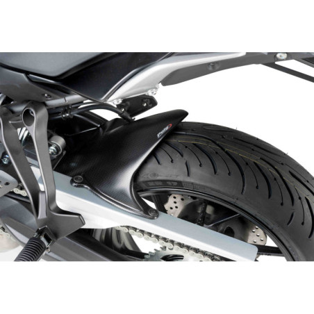 Garde boue arriere PUIG pour Yamaha MT 07 Tracer simili carbone vue 2